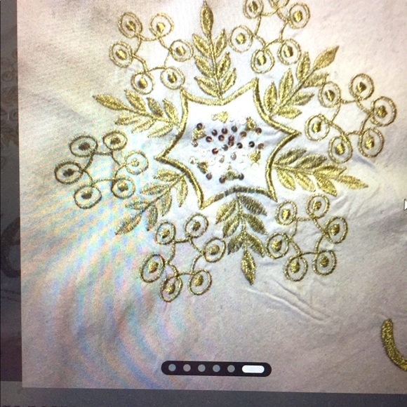 GORGEOUS! GOLD EMBROIDER CHRISTMAS TREE SKIRT NEW! - Picture 3 of 6